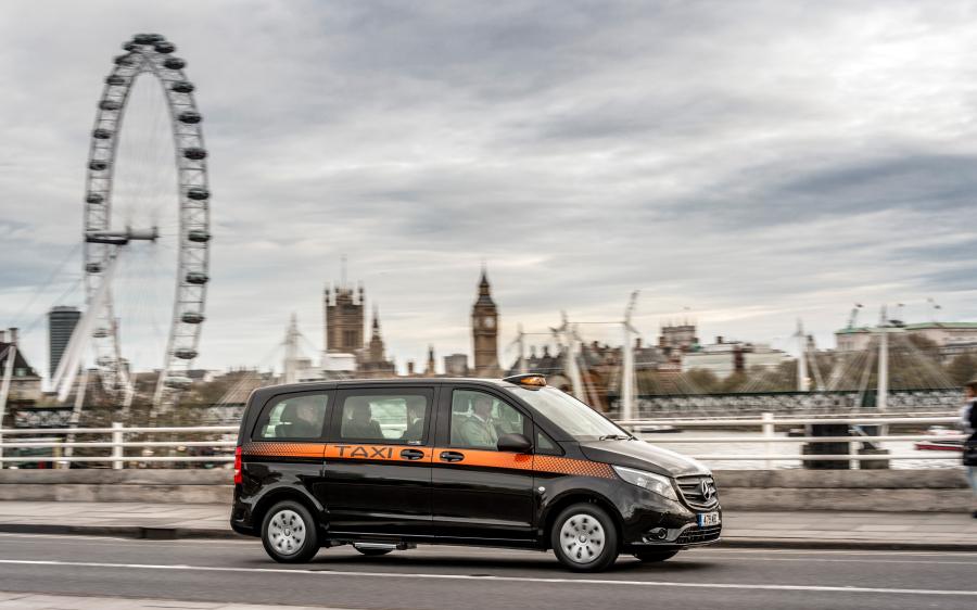  Mercedes-Benz Vito Taxi 114 CDI 2017 года  (UK) (фото 4 из 6)